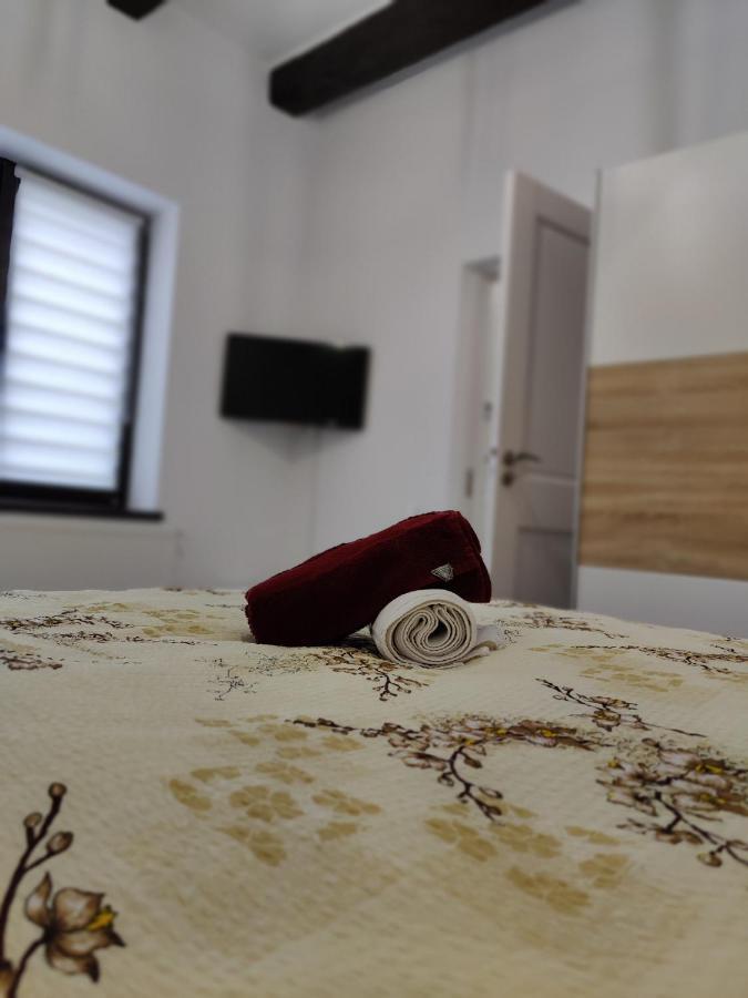 New Residence Брашов Екстериор снимка